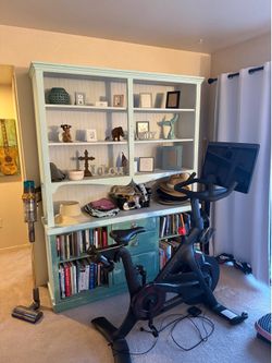 Large solid wood hutch/bookshelf make an offer