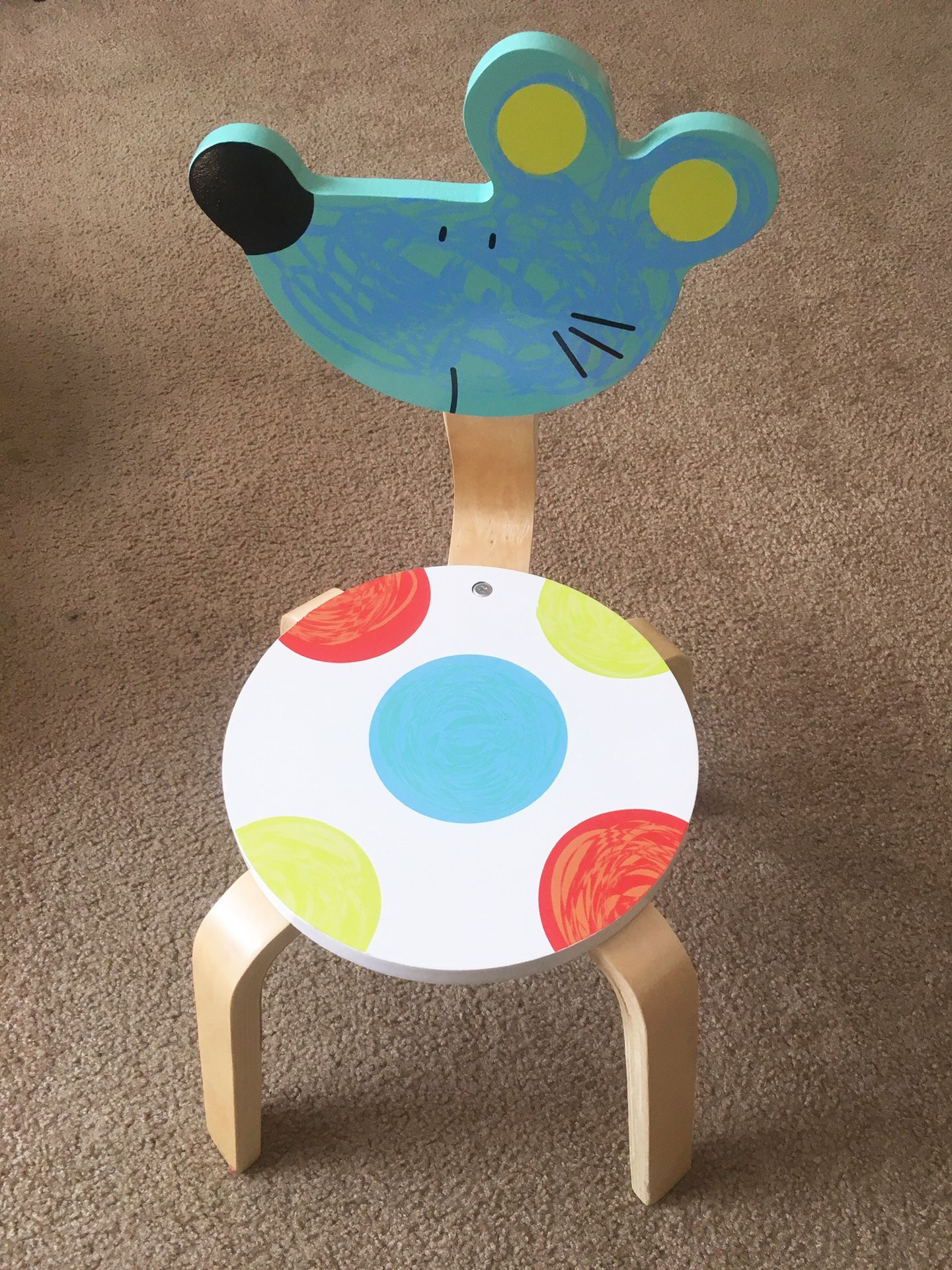 Children’s chair set: while table + animal chairs