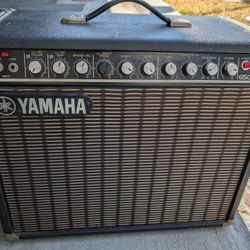 VINTAGE 1980s Yamaha G50-112 Series ii  Guitar Combo AMP