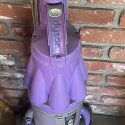 Dyson Vacuum Animal3 Works Great 