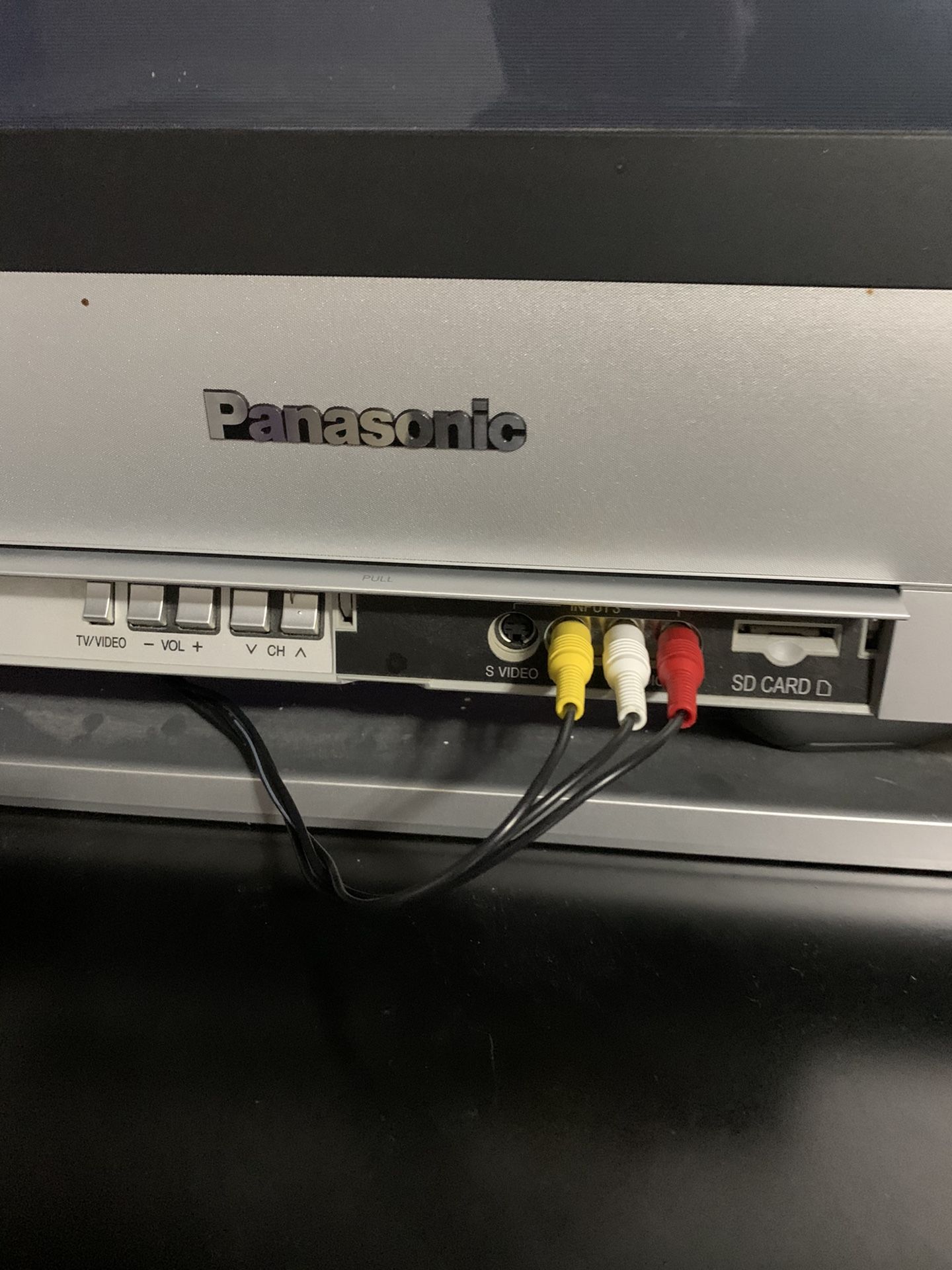 Large Panasonic TV .. Works