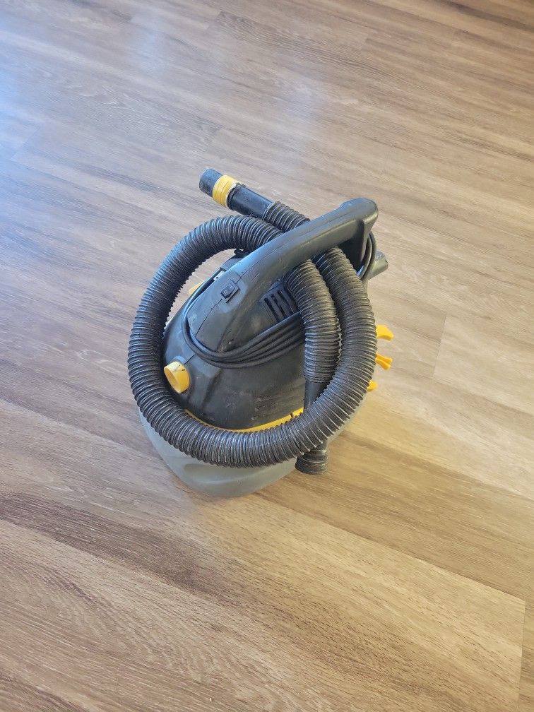 Stinger Shop Vac