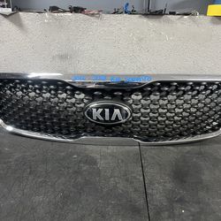 2016-2017-2018 KIA SORENTO GRILL OEM USED #9360