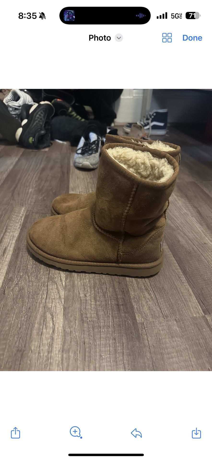 Size 4 Kids Uggs 