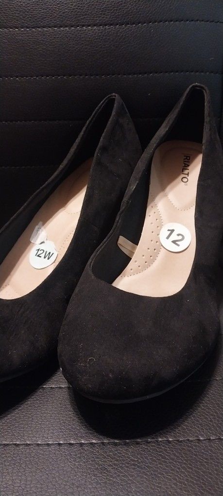 New Rialto Black High Heels Size 12 W