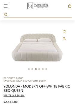 LA Furniture Store ‘Yolonda’ Off-White Queen Bed
