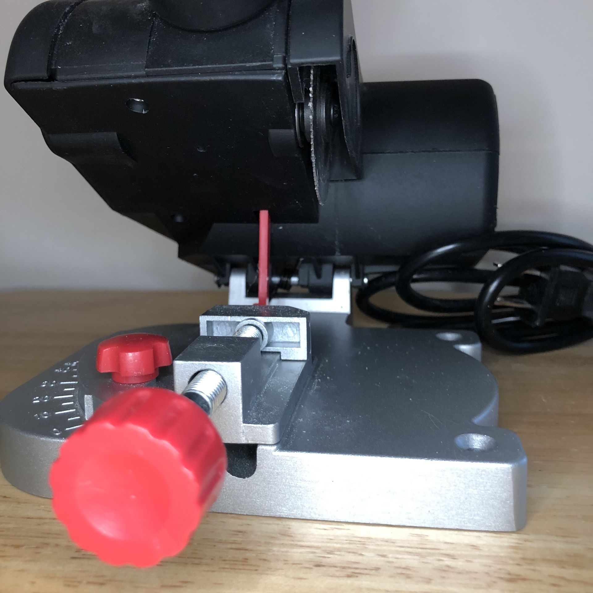 Drill Master Mini Saw 2” Bench Top Cut-Off Saw