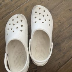 Crocs Size 11