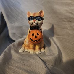 Orange Kitty Figurine/Decor 