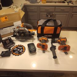 Combo Ridgid $300 New