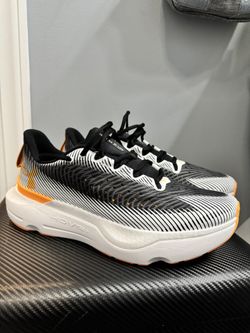 Under Armour Infinite ( 11.5 )