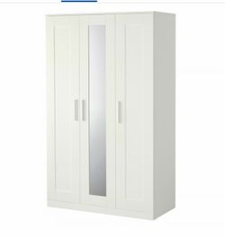 Wardrobe / closet