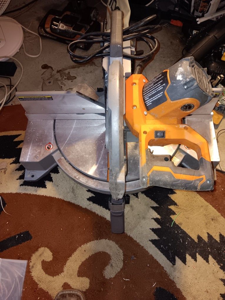 Rigid R4123 Miter Saw 12"