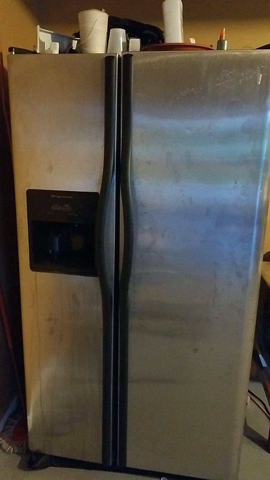 Refrigerator