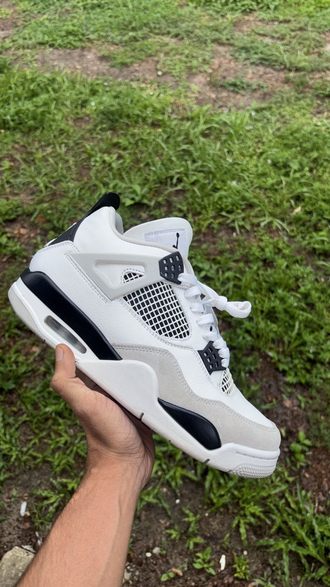 Jordan Retro 4 Military Black Size 9 9.5/10