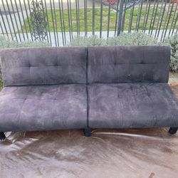 Couch/bed