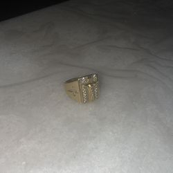 10k Gold ring For Sale