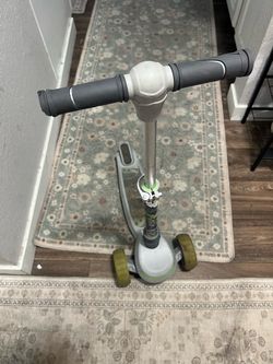 Kids scooter