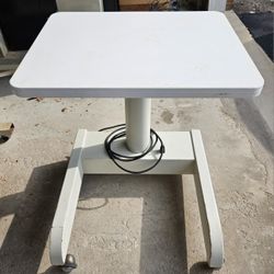 Electric Adjustable Height Table
