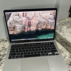 APPLE MACBOOK PRO 13” 2020 INTEL QUAD CORE i5 16GB RAM 500GB SSD! LOADED!