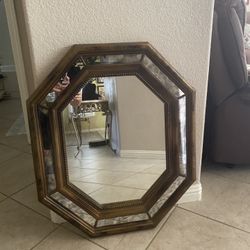 Vintage Mirror: Gold Trim