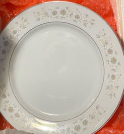 Antique 43 piece Carlton Japan Andover #482 white bone china set