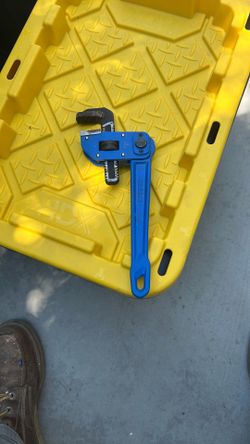 Pipe Wrench 10”