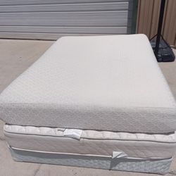 Queen Memory Foam Mattress And Box Spring