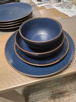 Dinnerware Set: Gourmet Basics by Mikasa