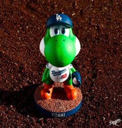 Yoshi Dodgers Bobblehead