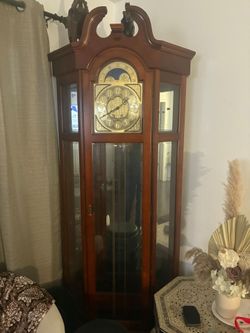 Stand up clock