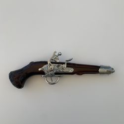 Vintage Avon dueling pistol 1760 deep woods aftershave bottle