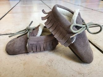 Baby mocs