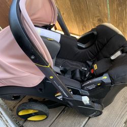 Doona Newborn Stroller/Car seat 