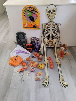 Halloween Decorations and Lights (4 sets) - See Pictures