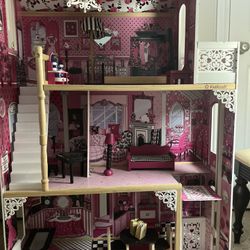 LOL Doll House 