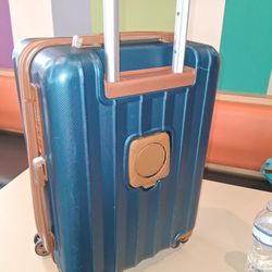 Carry On Suitcase 