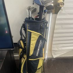 Golf Club Set W/ Accessories 
