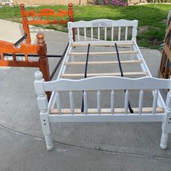 Twin Beds With Mattress