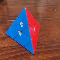 Gan Pyraminx M (magnetic) Speed Cube