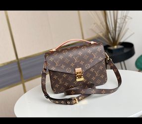 Louis Vuitton Pochette