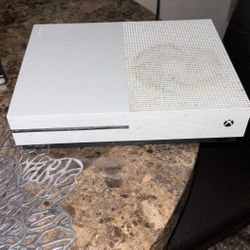 Xbox One S  