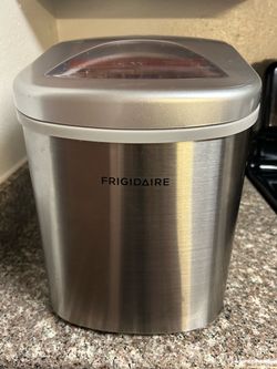 Frigidaire Ice Maker