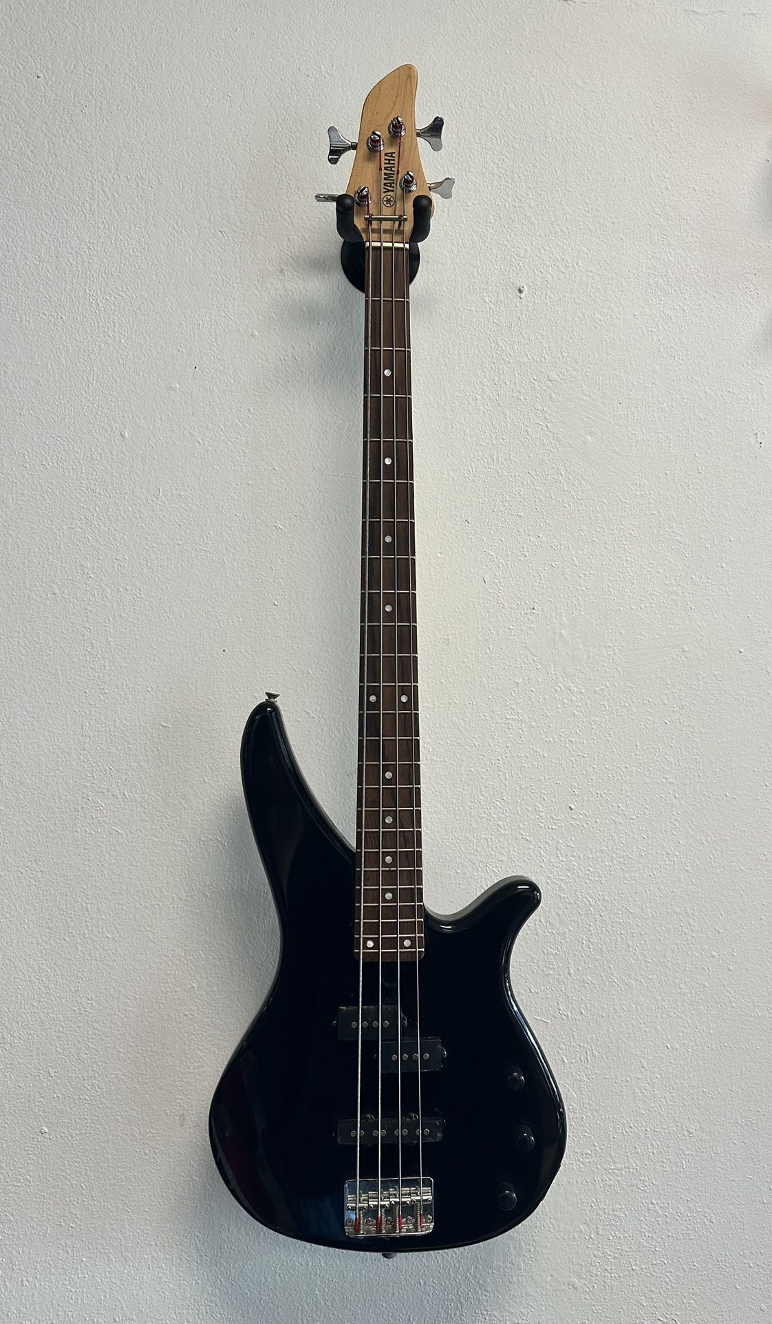 Yamaha 4-String Base