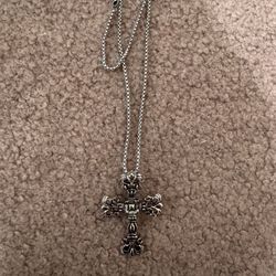 New cross necklace pendant chain vintagr goth gothic Victoriann jewelry silver