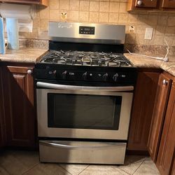 Frigidaire Gas Range