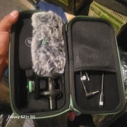 Mackie Microphone