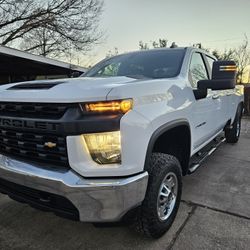 2020 Chevy Silverado  2500hd  4x2