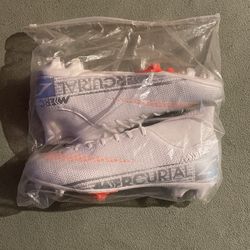 Nike Mercurial Soccer Clears