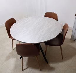 Dinning table/Mesa